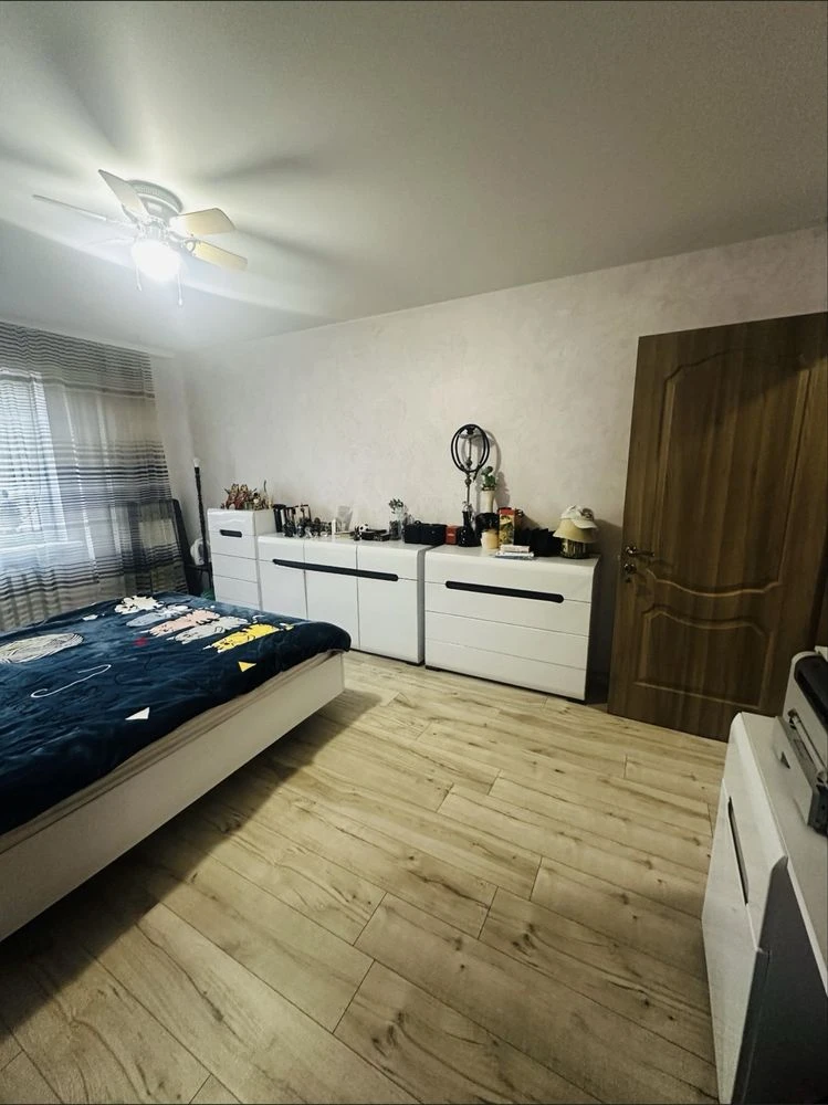 Продажа 4-комнатной квартиры 104 м² с ремонтом и мебелью