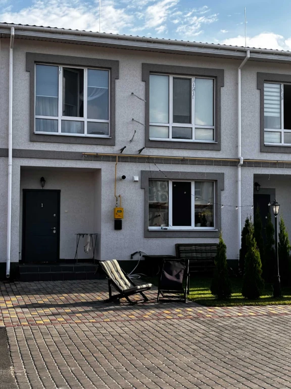 For sale 2-room apartment, 73 sq.m, price 52,000 USD. Owner.