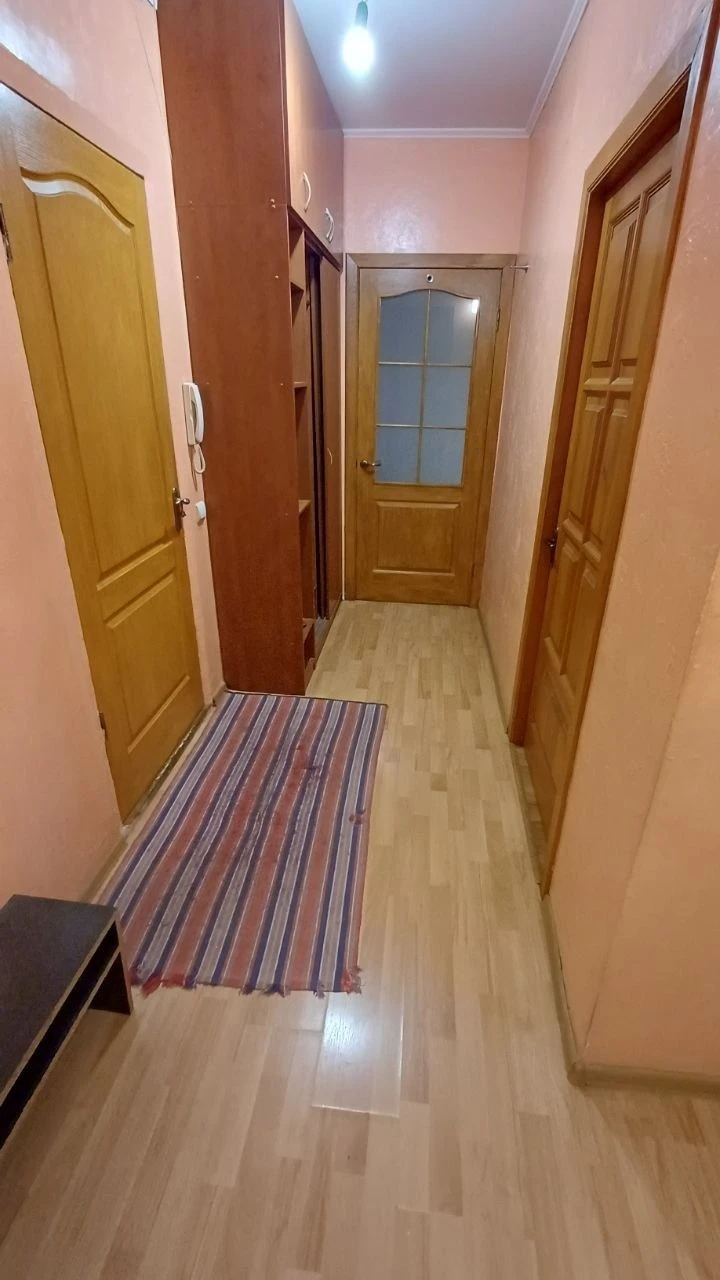 Квартира, 2 комнаты, 51 м², город Борисполь, рядом с Эко-Маркетом.
