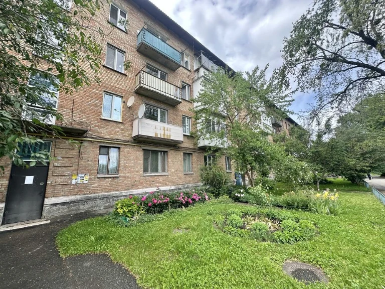 Selling 2-room apartment Borispol Sosmichetso Center 1 km