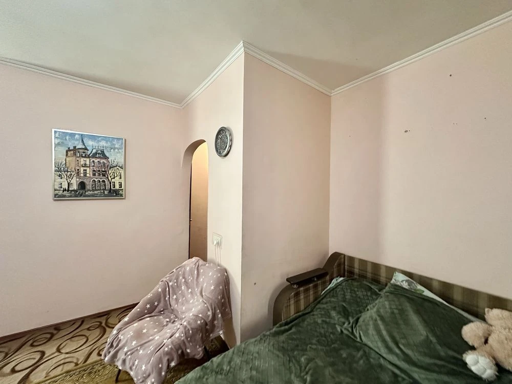 Selling 2-room apartment Borispol Sosmichetso Center 1 km