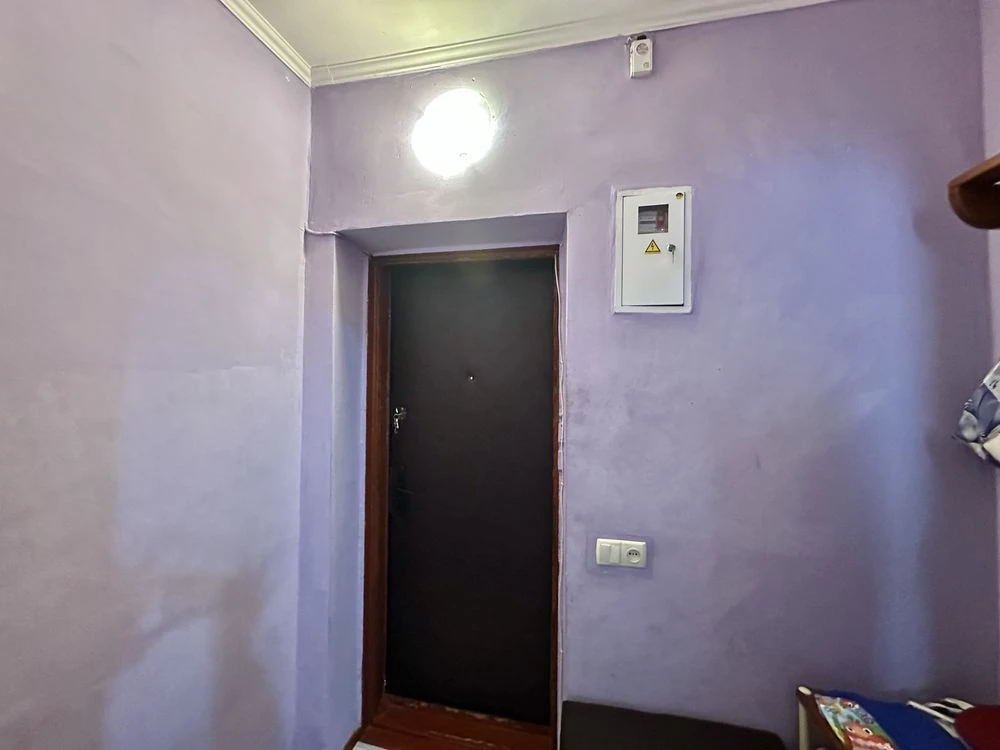 Selling 2-room apartment Borispol Sosmichetso Center 1 km