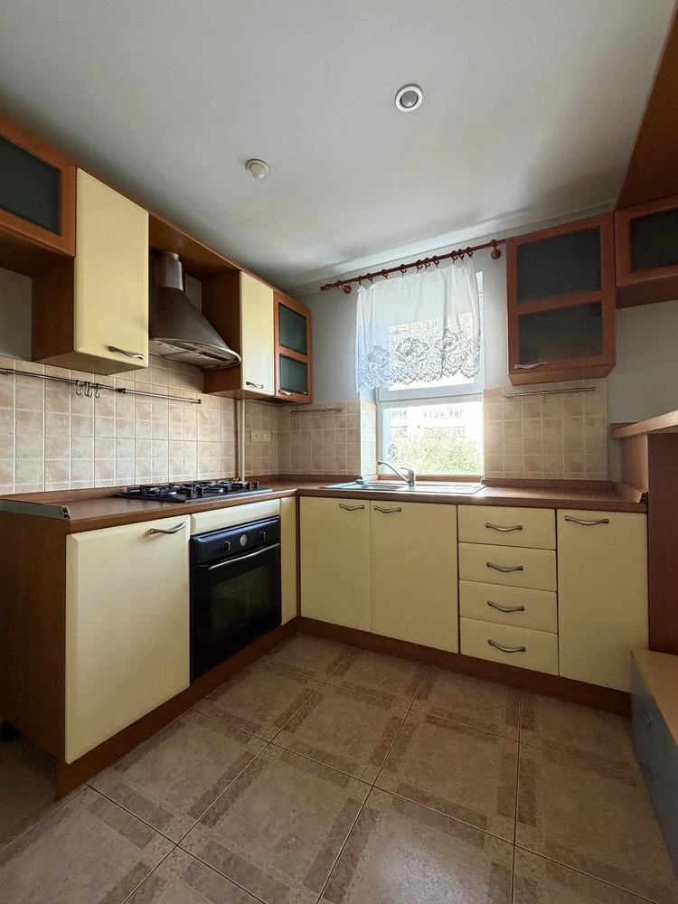 Продажа квартиры 3 км. + кухня-студия в центре