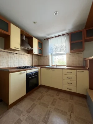 Продажа квартиры 3 км. + кухня-студия в центре