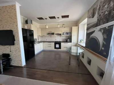 For sale: Modern three-room apartment – ready for comfortable living!