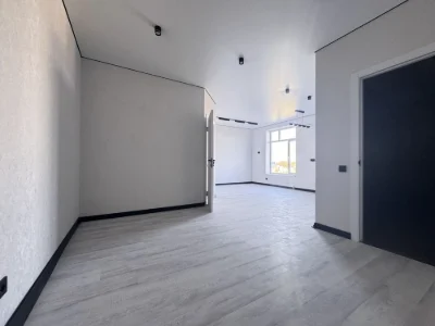 Apartment with renovation, 40 sq m, near the center of Boryspil.