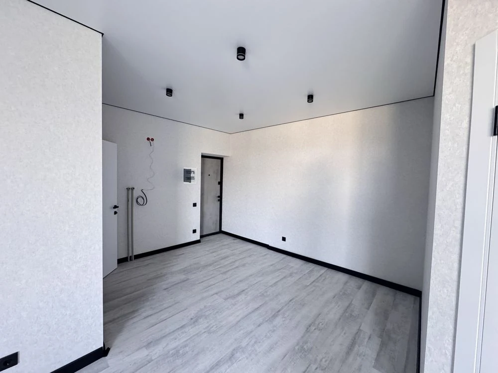 Apartment with renovation, 40 sq m, near the center of Boryspil.