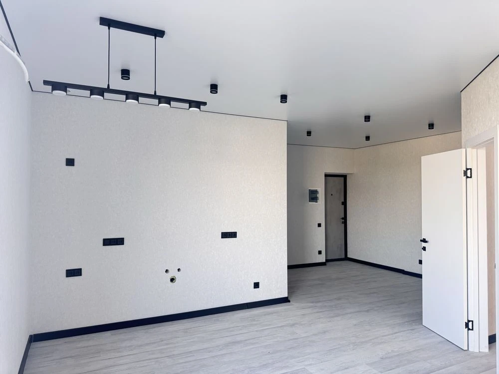 Apartment with renovation, 40 sq m, near the center of Boryspil.