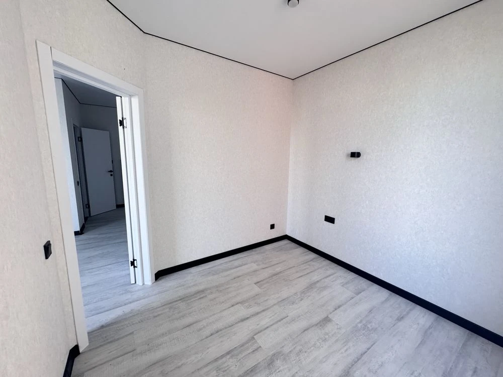 Apartment with renovation, 40 sq m, near the center of Boryspil.
