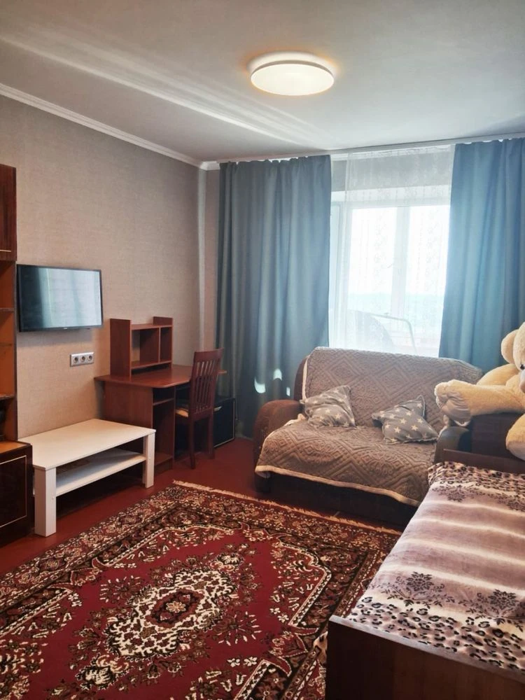 For sale 2-room apartment, Kyivsky Shliakh 39, Certificate available