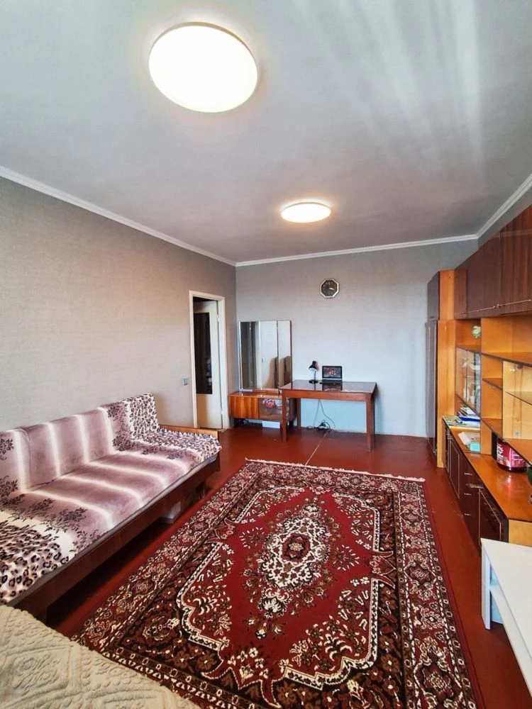 For sale 2-room apartment, Kyivsky Shliakh 39, Certificate available