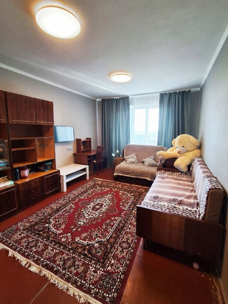 For sale 2-room apartment, Kyivsky Shliakh 39, Certificate available