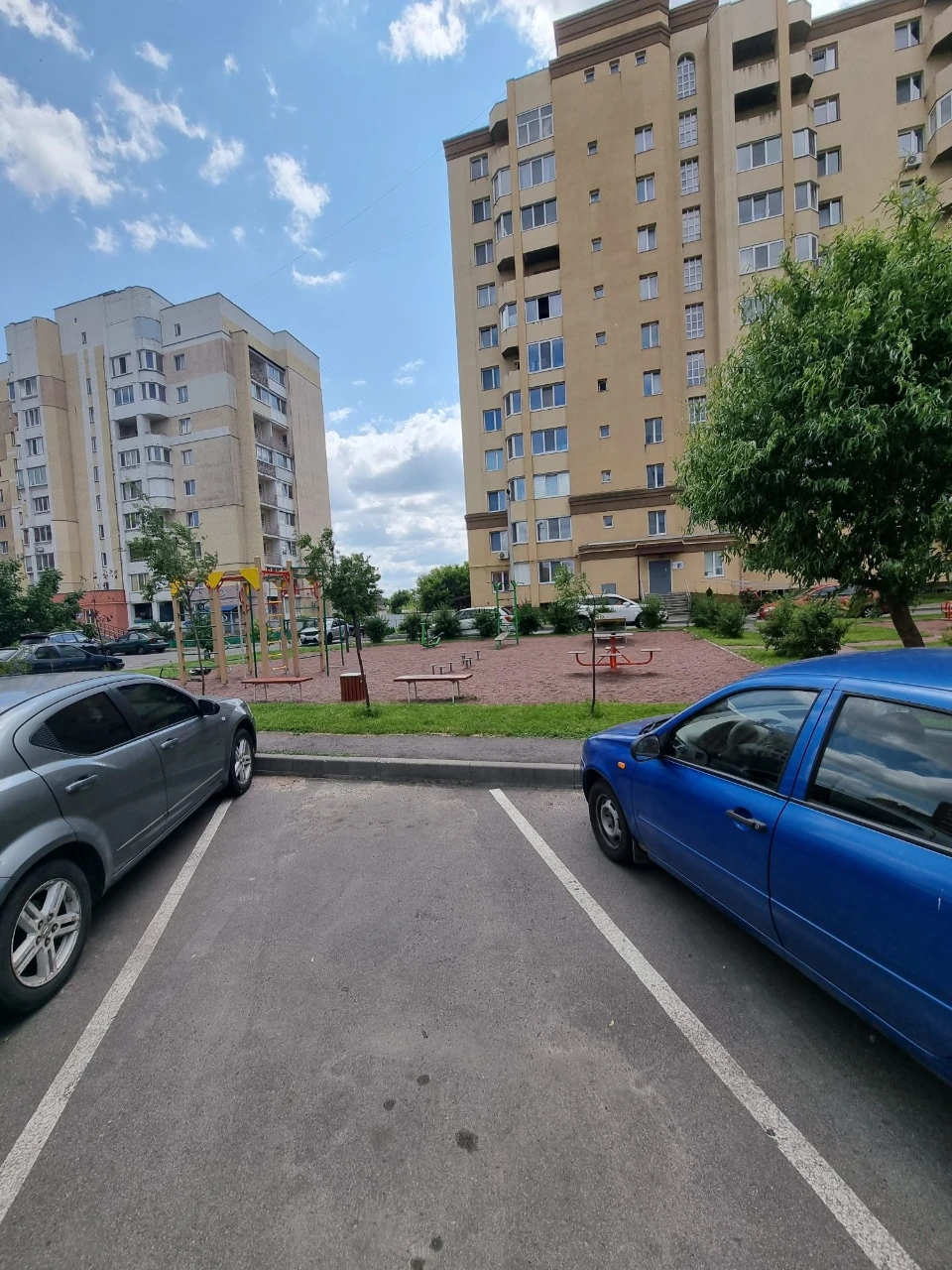 Продаж! Простора 1-кімнатна квартира біля ЖК Левада, 9-й поверх