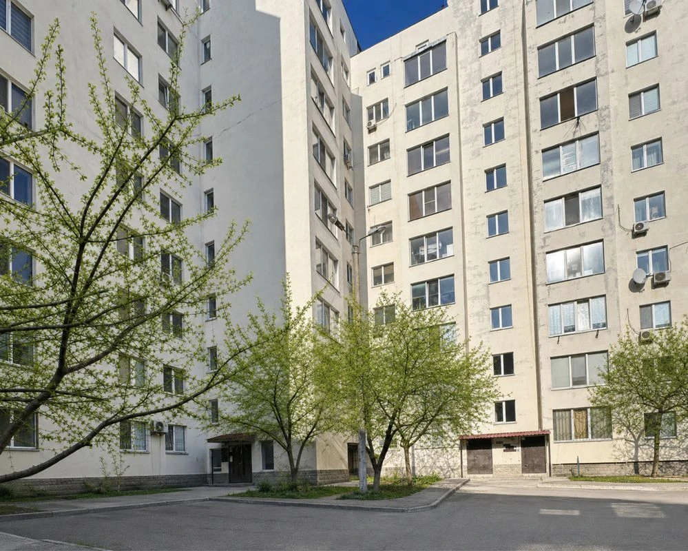 ВЛАСНИК. Продаж 1-кім. СТУДІЇ 30.3 кв.м Евроремонт Центр міста