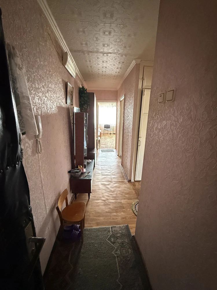 Продається 3-кімнатна квартира, К. Шлях 27
