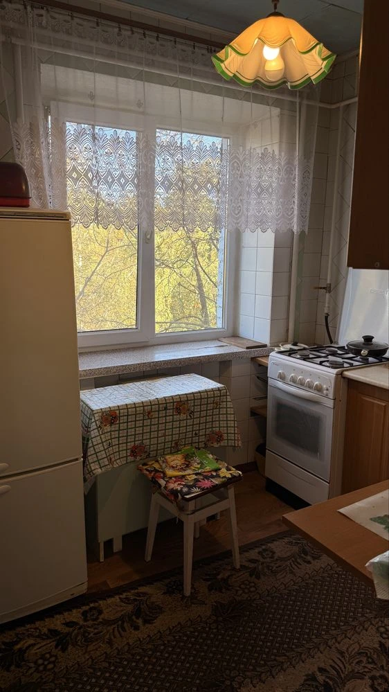 Продається 3-кімнатна квартира, К. Шлях 27