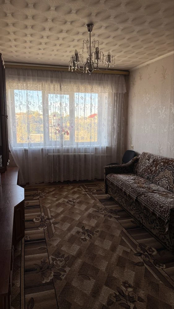 Продається 3-кімнатна квартира, К. Шлях 27