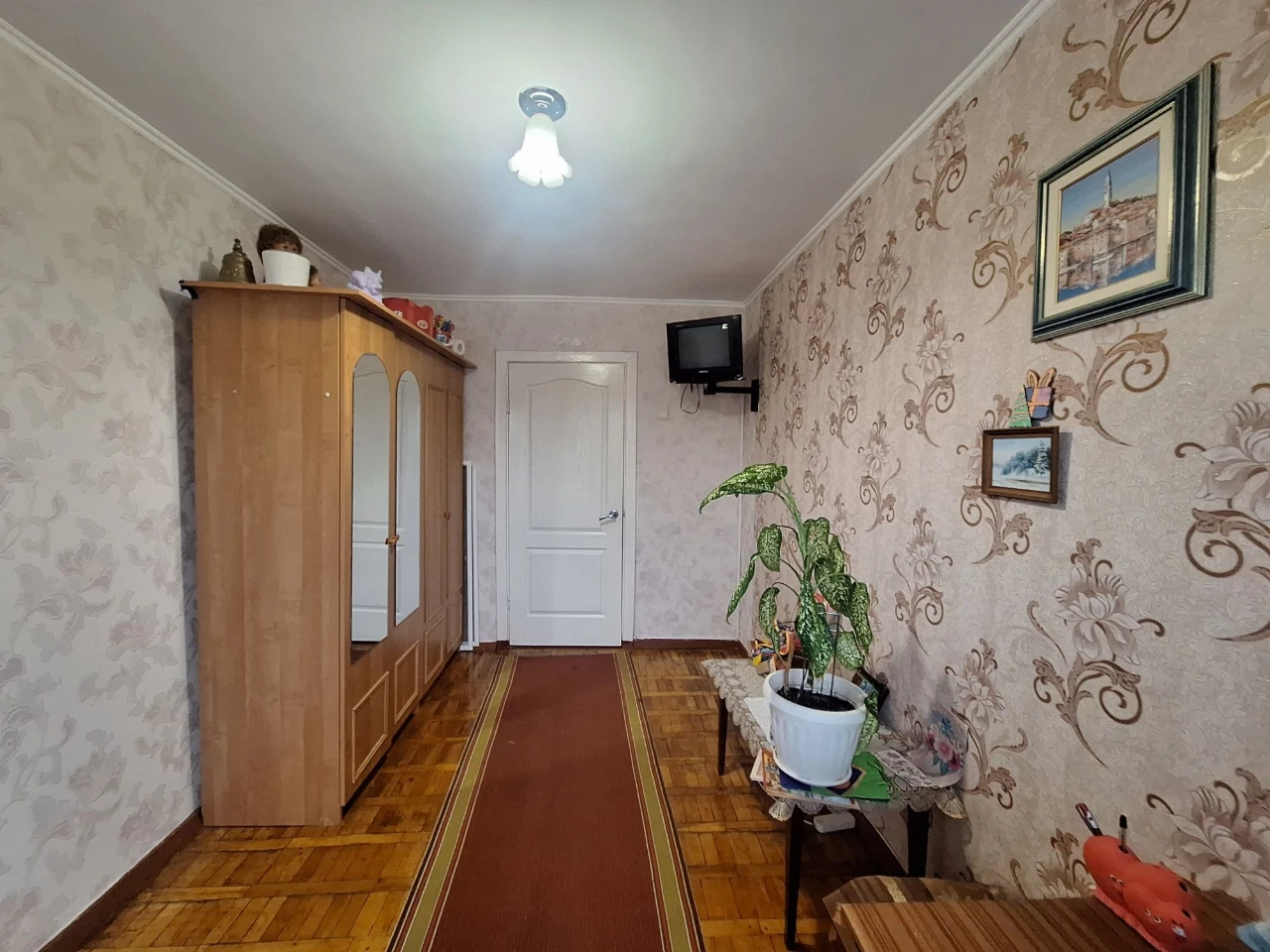 3-bedroom 60 m European 4, center of Borislav