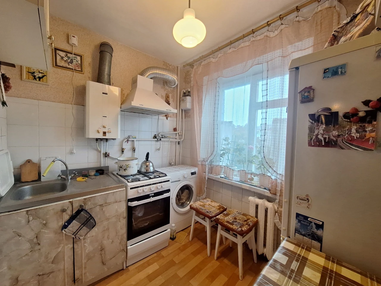 3-bedroom 60 m European 4, center of Borislav