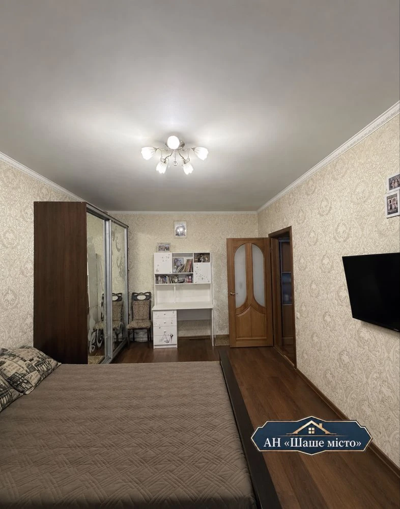 Sale of 2-room apartment at Babkina st. 12, 52 sq.m, 4/9 floor, good condition