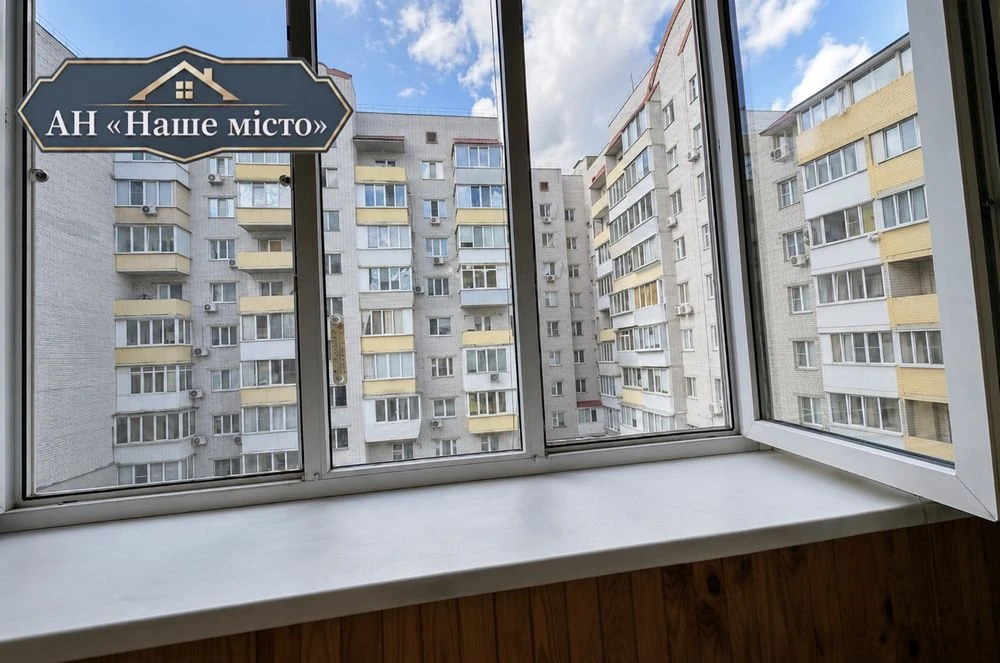 Sale of 2-room apartment at Babkina st. 12, 52 sq.m, 4/9 floor, good condition