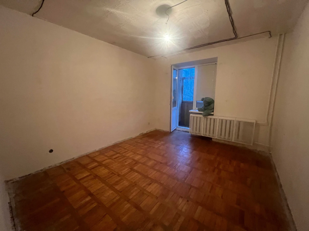 Sale of a 4-room apartment in the city center of Borispil - Video available