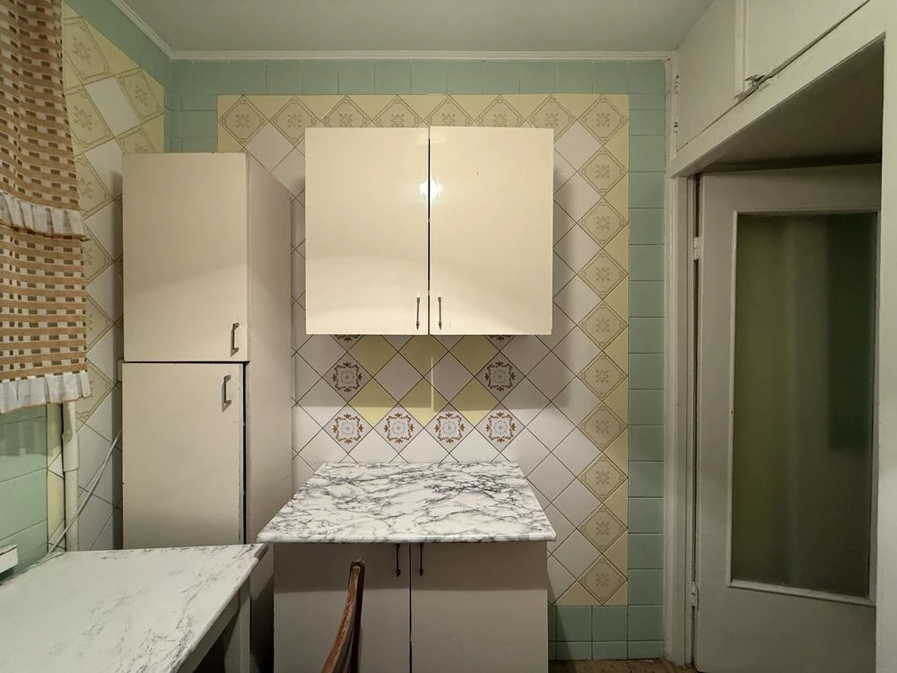 3-room apartment on Sobornyi, can be purchased through DERZPROGRAM