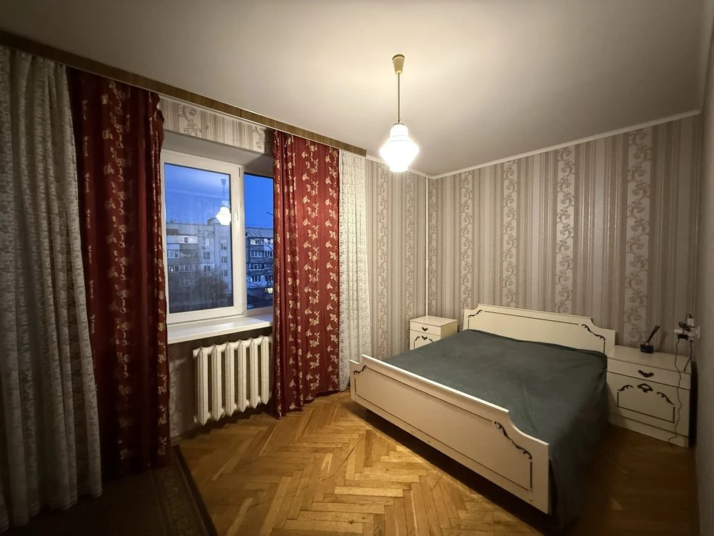 3-room apartment on Sobornyi, can be purchased through DERZPROGRAM