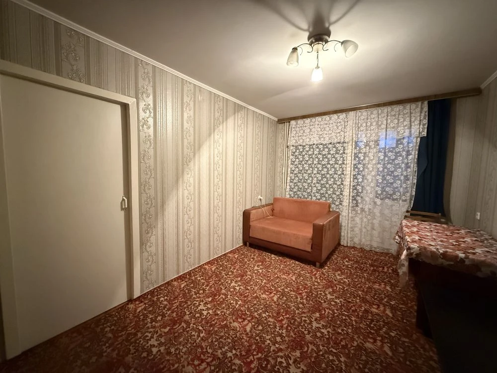 3-room apartment on Sobornyi, can be purchased through DERZPROGRAM