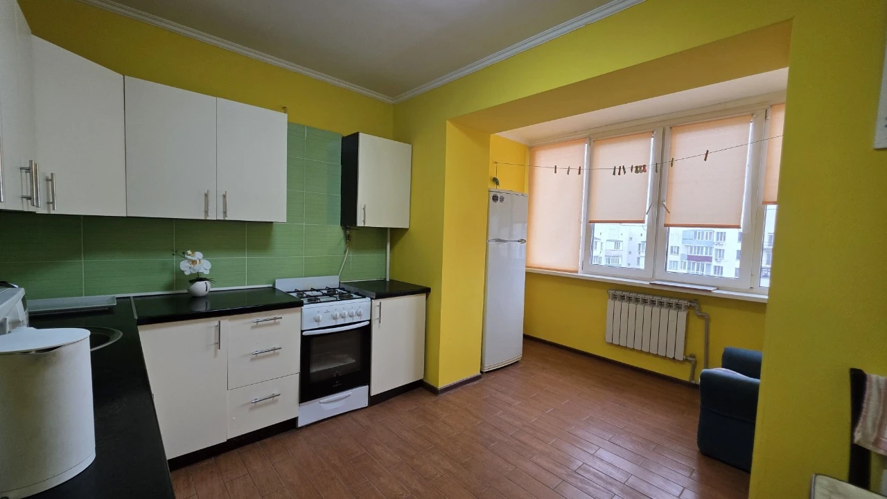 1-ROOM APARTMENT with furniture and appliances.