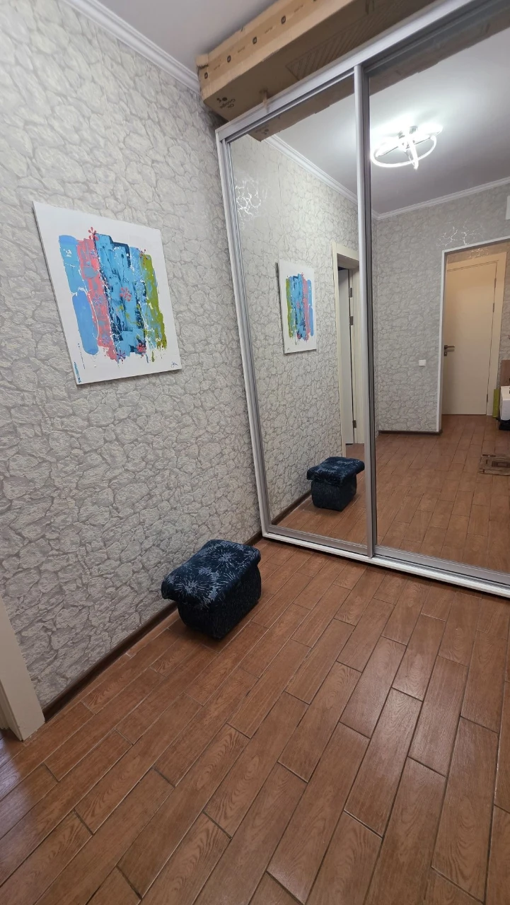 1-ROOM APARTMENT with furniture and appliances.