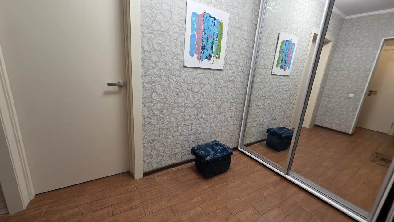 1-ROOM APARTMENT with furniture and appliances.