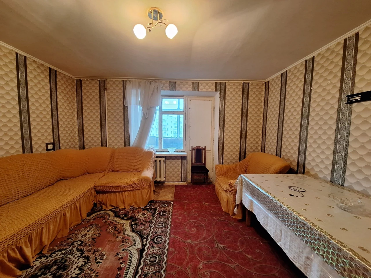3-комнатная 65 кв.м. на Европейской 7, центр г. Борисполя