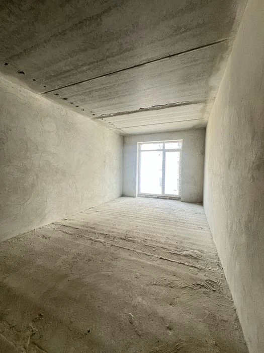Продаж 1-кімнатної в ЖК неподалік озера