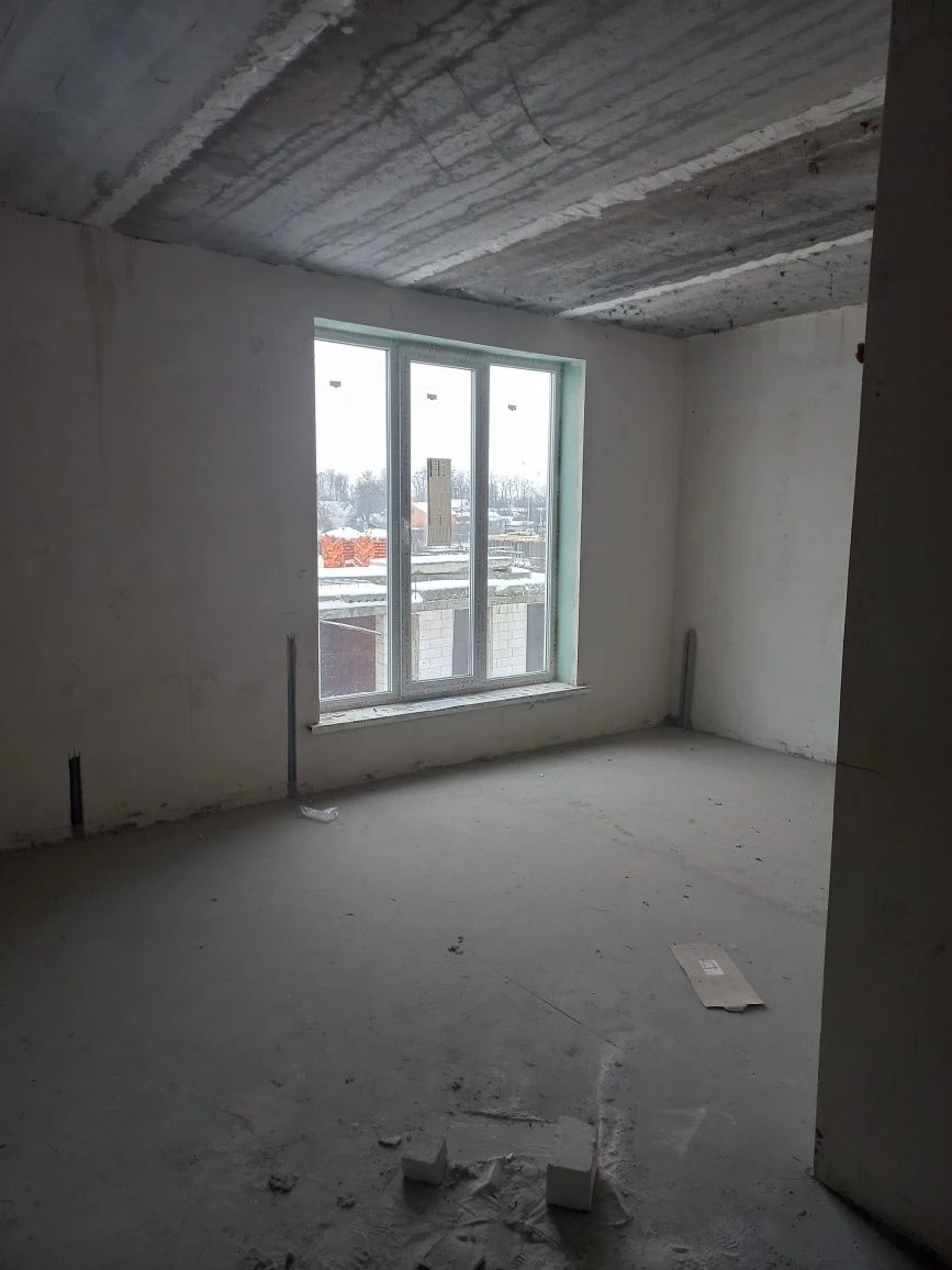 For sale: Euro-two-room apartment for finishing!