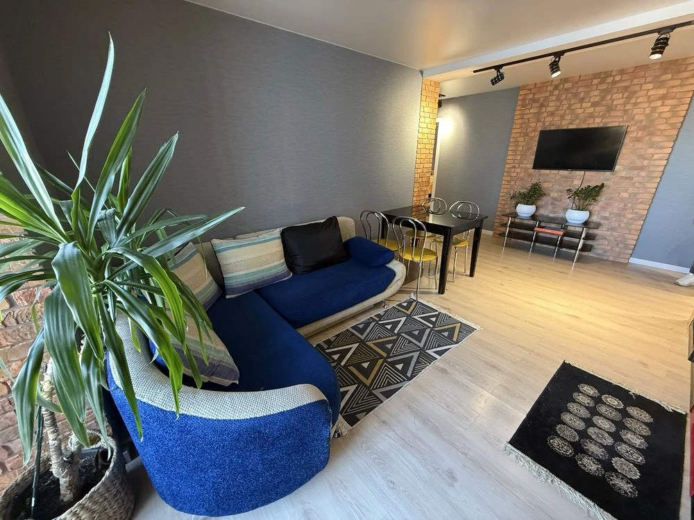 Apartment for sale, 2 rooms, on Headovogo Street