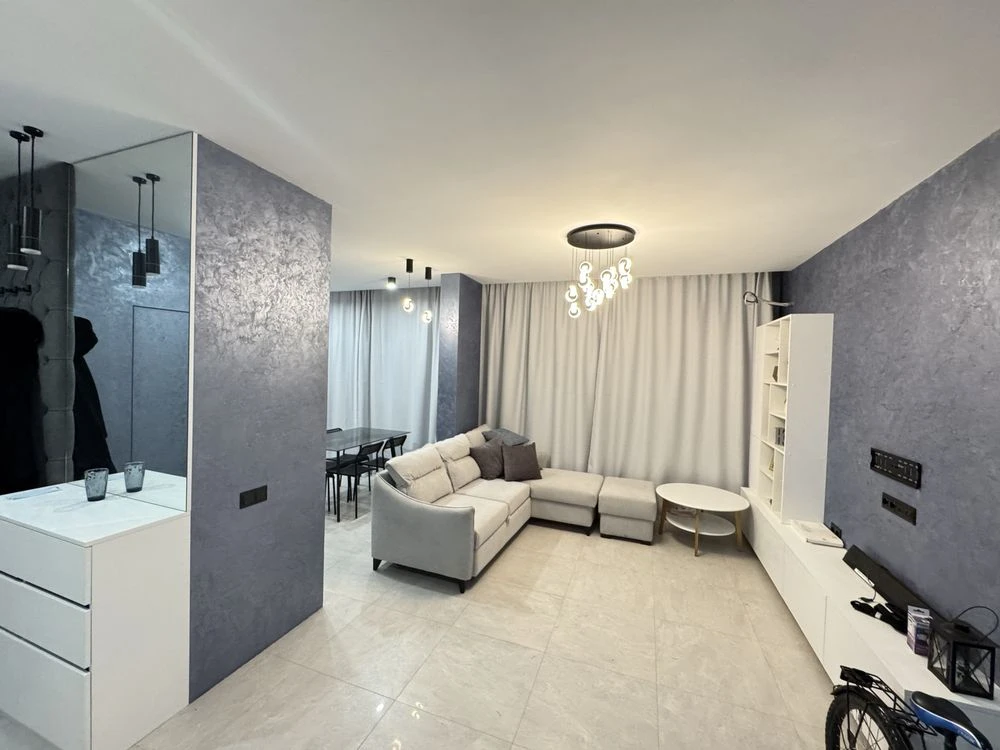 Квартира в ЖК "Графіт", Бориспіль, 2 поверхи, 109 м² с ремонтом