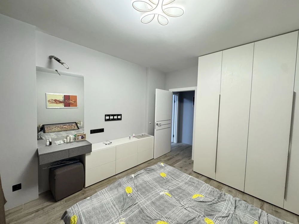 Квартира в ЖК "Графіт", Бориспіль, 2 поверхи, 109 м² с ремонтом