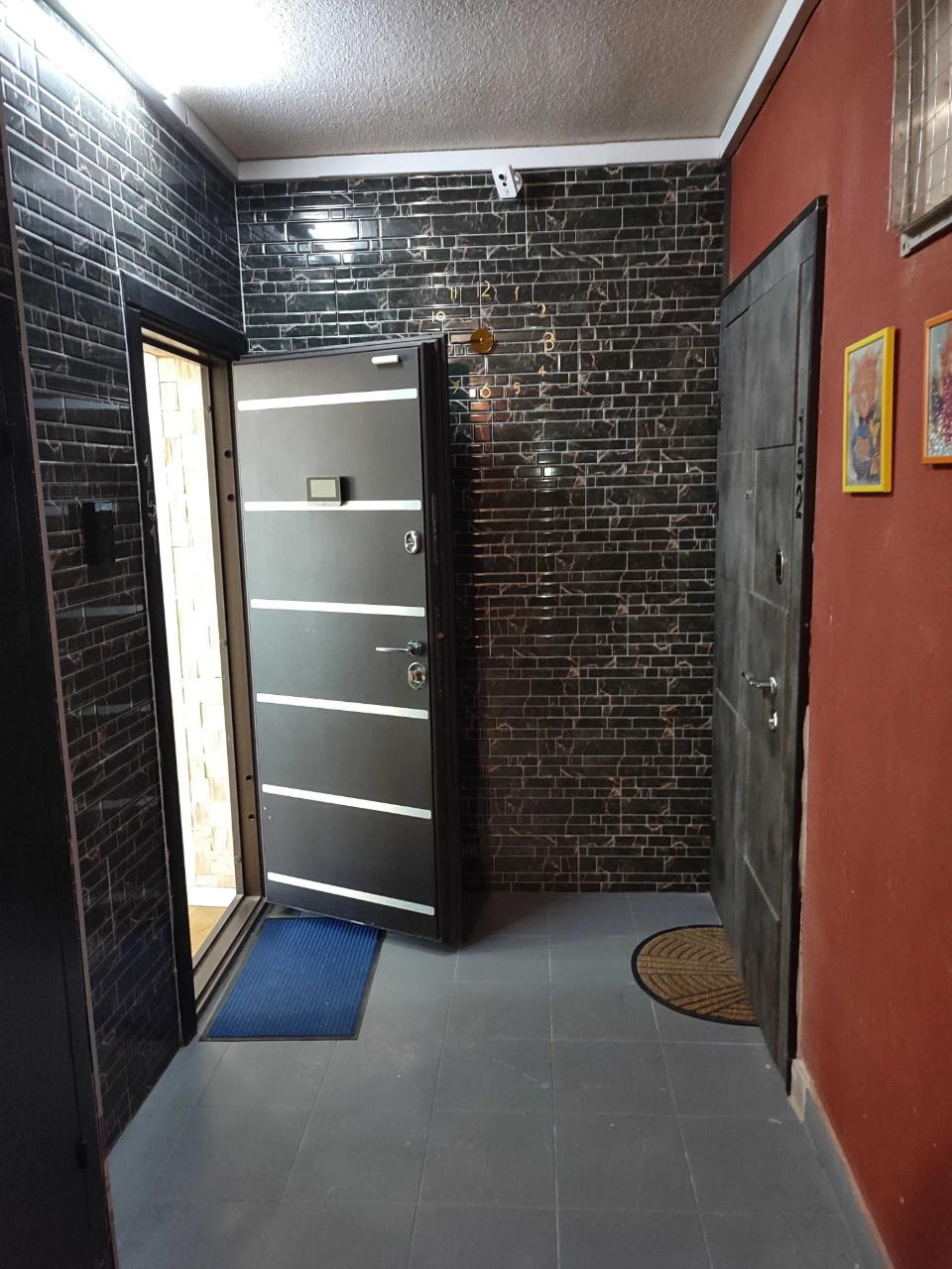 Sale of a 3-room apartment with furniture on Kyiv Street