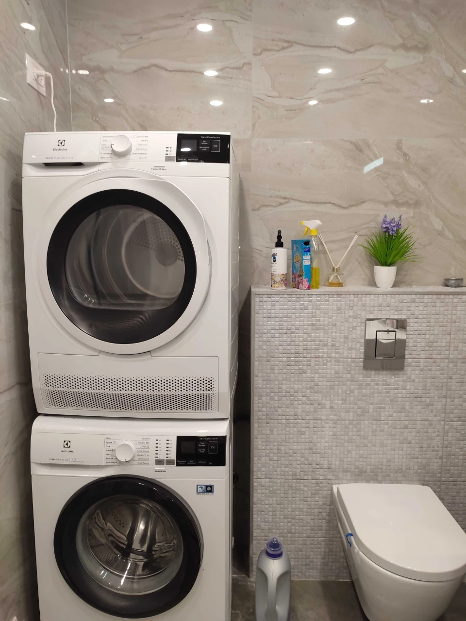 Sale of a 3-room apartment with furniture on Kyiv Street