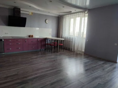 Продаж квартири по вул. Київський шлях 1Д