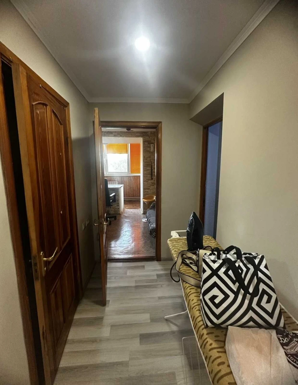 For Sale: 2-room apartment in village Gora