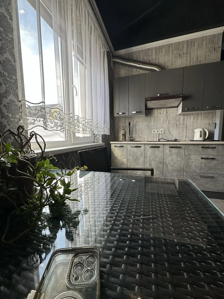 Продаж Евро-двушки в районі Нового Академічного ліцею, провулок Робітничий