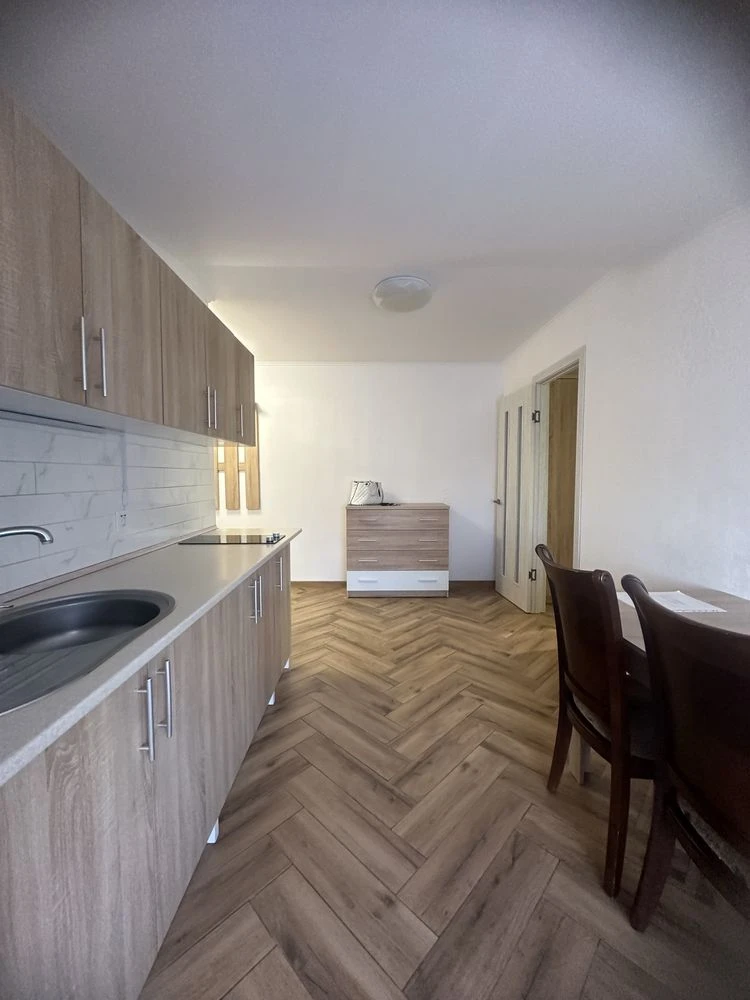 Sale of Euro-apartment on Шевchenko Street, city center 4/4