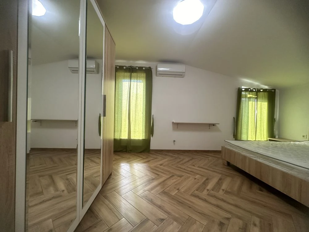 Sale of Euro-apartment on Шевchenko Street, city center 4/4