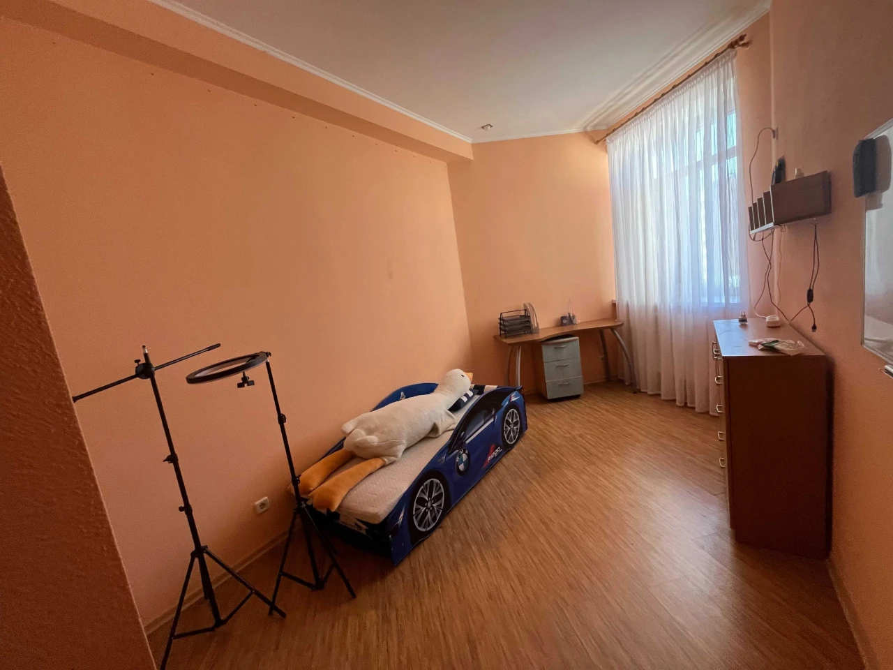 Продам  3-кім квартира 86м,вул.Ярослава Мудрого 90
