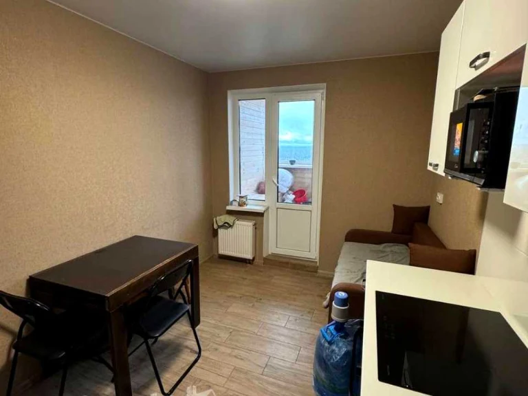 Apartment. Vasya Simonenko Street, Brovary.