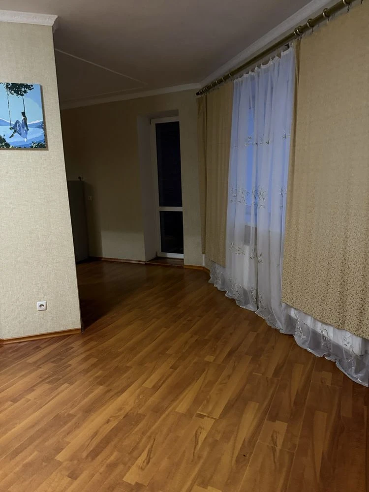 Продается 1-комнатная квартира на Грушевского, 21