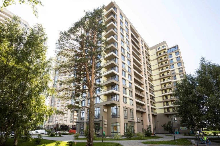For Sale: 2-bedroom apartment in ЖК Крона Парк 2. Urgent sale.