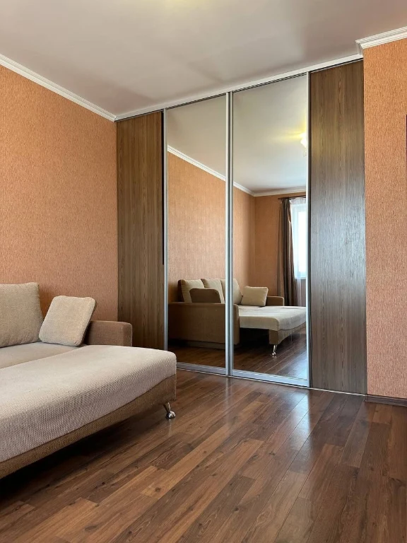 For Sale: Large 1-bedroom apartment in the Kupava residential complex with renovation and furniture!